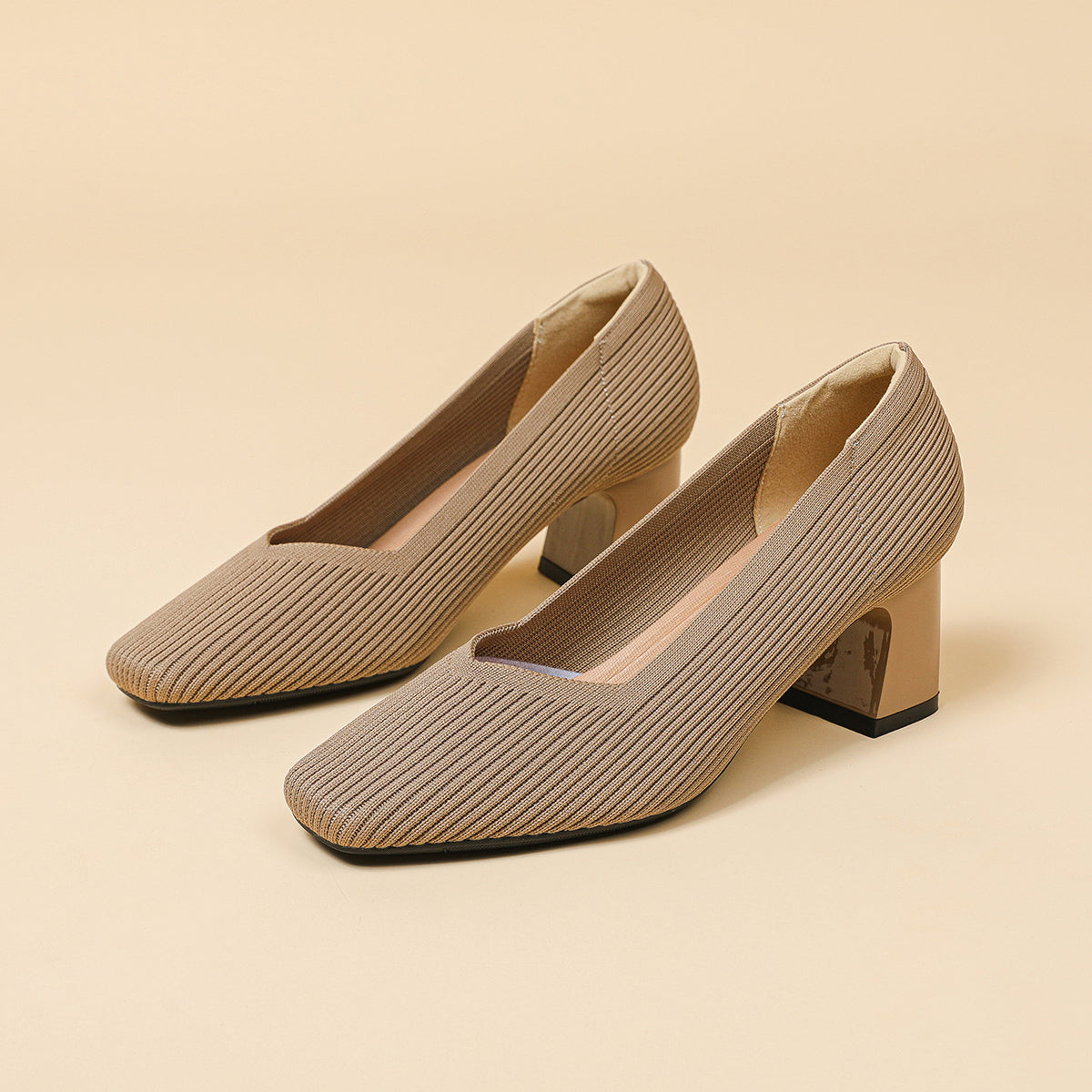 スクエアトゥVカット粗ヒールパンプス（6cmハイヒール）