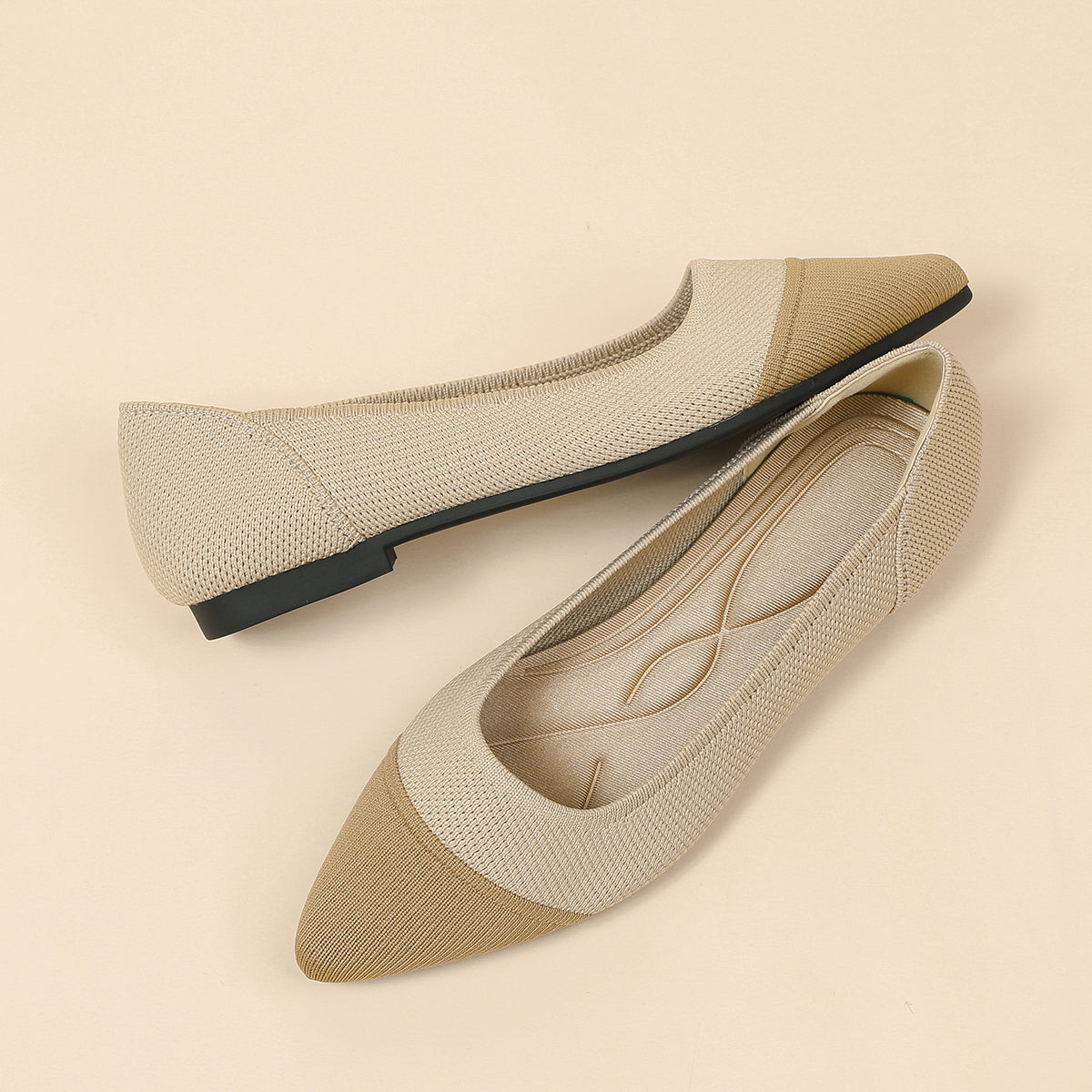 ポインテッドトゥ スタイリッシュ フラットシューズ