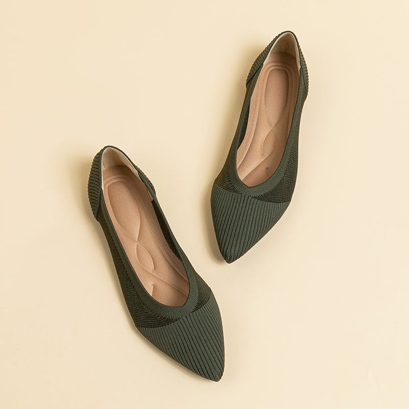 尖頭鏤空フラットシューズ