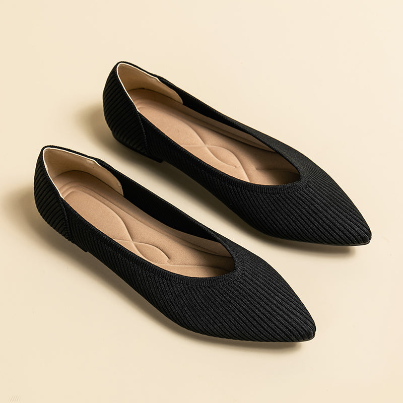 尖トゥ浅口フラットシューズ（カジュアルパンプス）