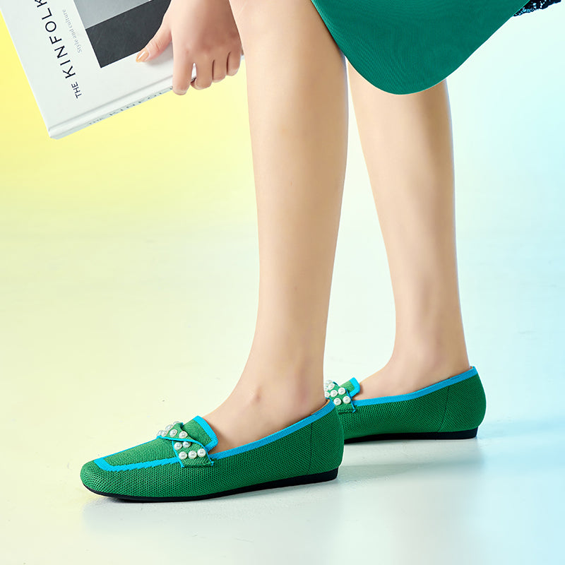 ポインテッドトゥ パール装飾 フラットローファー 防水・通気