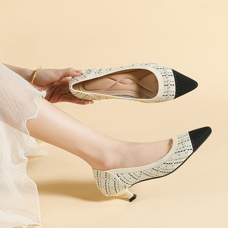 尖ったトゥの浅口プリンセスパンプス・ミドルハイヒール