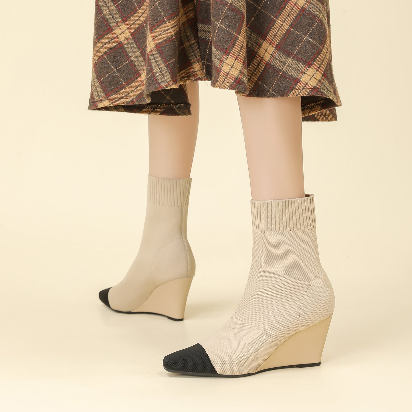 スクエアトゥウェッジショートブーツ