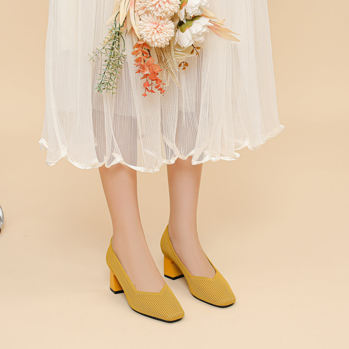 スクエアトゥVカット粗ヒールパンプス（6cmハイヒール）